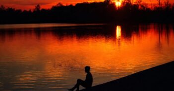 Senja yang Memanggil di Bendungan Bomberay, Fakfak