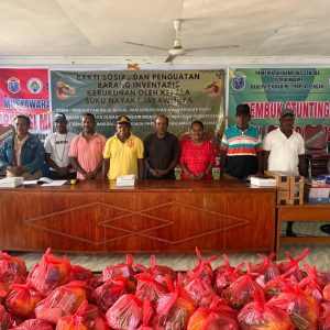Suku Nayak  Di Nabire Salurkan Bantuan Sosial