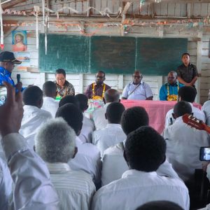 Hari Kedua, Gubernur Papua Tengah Kunjungi Sejumlah Tempat di Deiyai, salah satunya SMPTK Troutman Baida Gakokebo