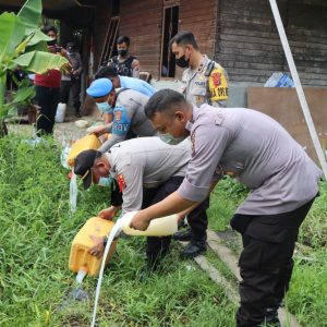 Jaga Kamtibmas, Polres Nabire Laksanakn Razia Miras Lokal Jelang Natal Dan Tahun Baru 2022