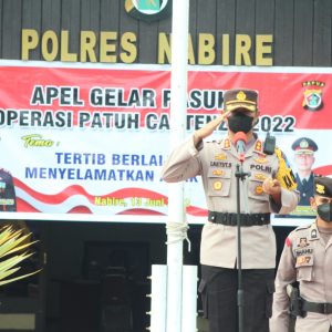 Operasi Patuh Cartenz – 2022 Dimulai, Kapolres Nabire Pimpin Apel Gelar Pasukan Di Halaman Mapolres