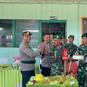 Kapolres Dogiyai Hadiri Syukuran HUT TNI ke 77 Tahun