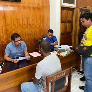 Berkas Dinyatakan Lengkap Kasus Togel, Unit Reskrim Polsek Nabire Kota Serahkan Dua Tersangka dan Barang Bukti Ke Kejaksaan