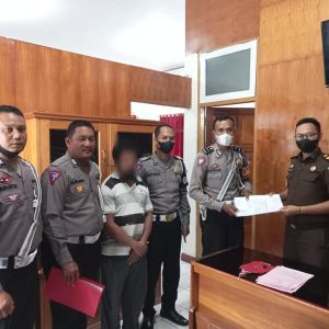 Berkas Perkaranya Lengkap, Seorang Tersangka Dalam Perkara Laka Lantas Diserahkan Polisi Ke Jaksa