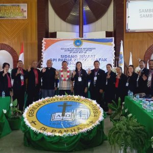 Membuka Sidang Jemaat GPI Papua Bethel Fakfak, Bupati: Saya Berharap Ada Dukungan