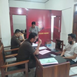 Berkas Perkara Lengkap Tersangka Tindak Pidana Diserahkan Ke Kejari Nabire