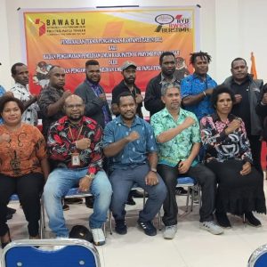 Bawaslu Provinsi Papua Tengah Berikan Pembekalan Teknis Kampanye Kepada Bawaslu Kabupaten