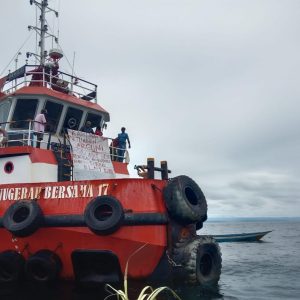 Tahan Kapal, Masyarakat Fakfak Minta Aktivitas Seismik Dihentikan Sementara di Laut Adat