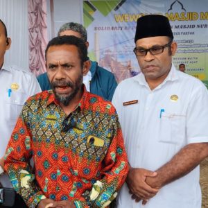 Dewan Adat Mbaham Matta Dukung Solidaritas Pembangunan Masjid Nur Islam Werpigan